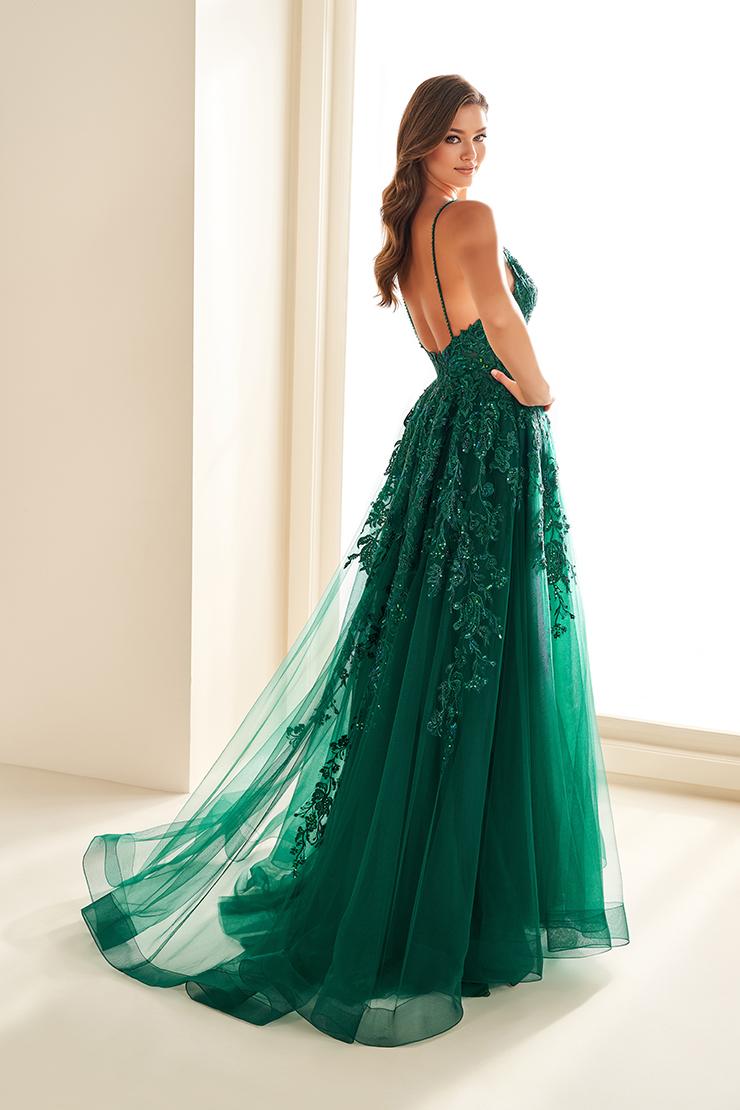 Ellie Wilde EW36206 Dress - V-Neck, Long A-Line Silhouette Ellie Wilde EW36206 Dress - V-Neck, Long A-Line Silhouette