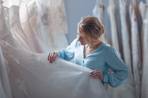 How to Prepare for Wedding Dress Shopping