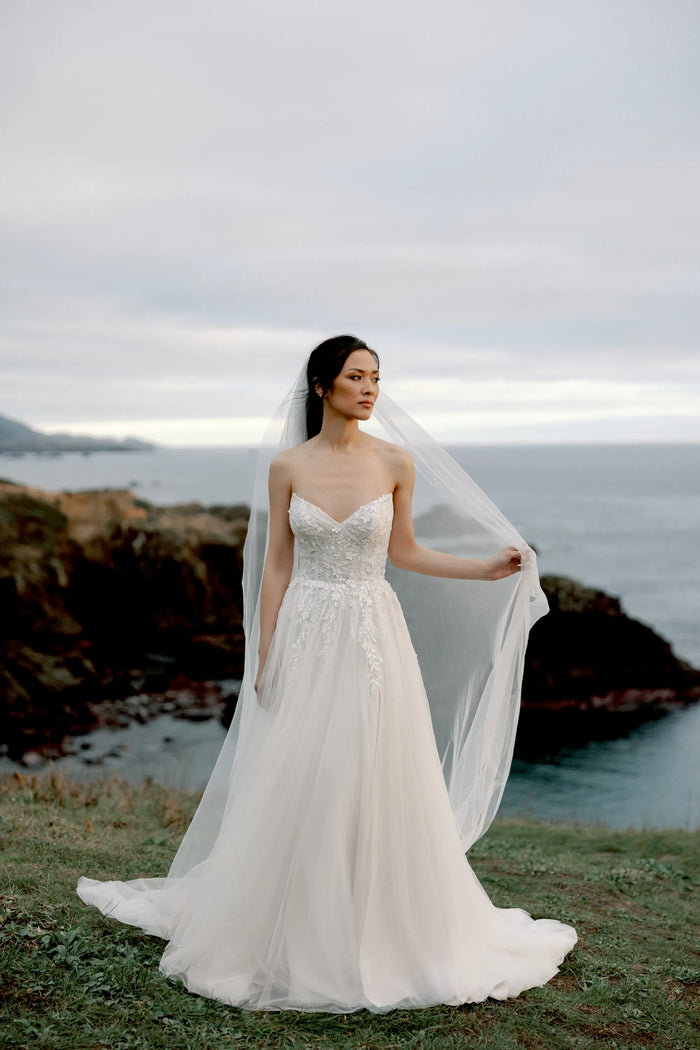 33669 - Sparkling Tulle A-Line Gown with Pointed Sweetheart Neckline and Slit