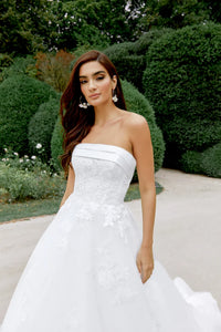 33295 - Ball Gown Wedding Dress with Full Skirt & Regal Design
