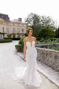 33298 - Fit and Flare Wedding Dress with Figure-Flattering Shape