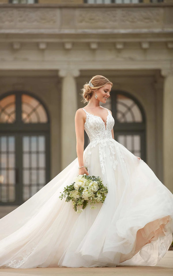 22719-Lace Bodice and Tulle Ballgown Wedding Dress