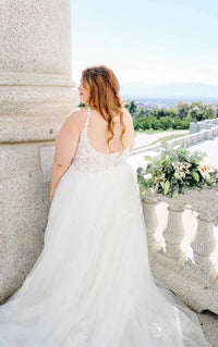 29890-A-line Plus Size Wedding Dress with Lace Bodice