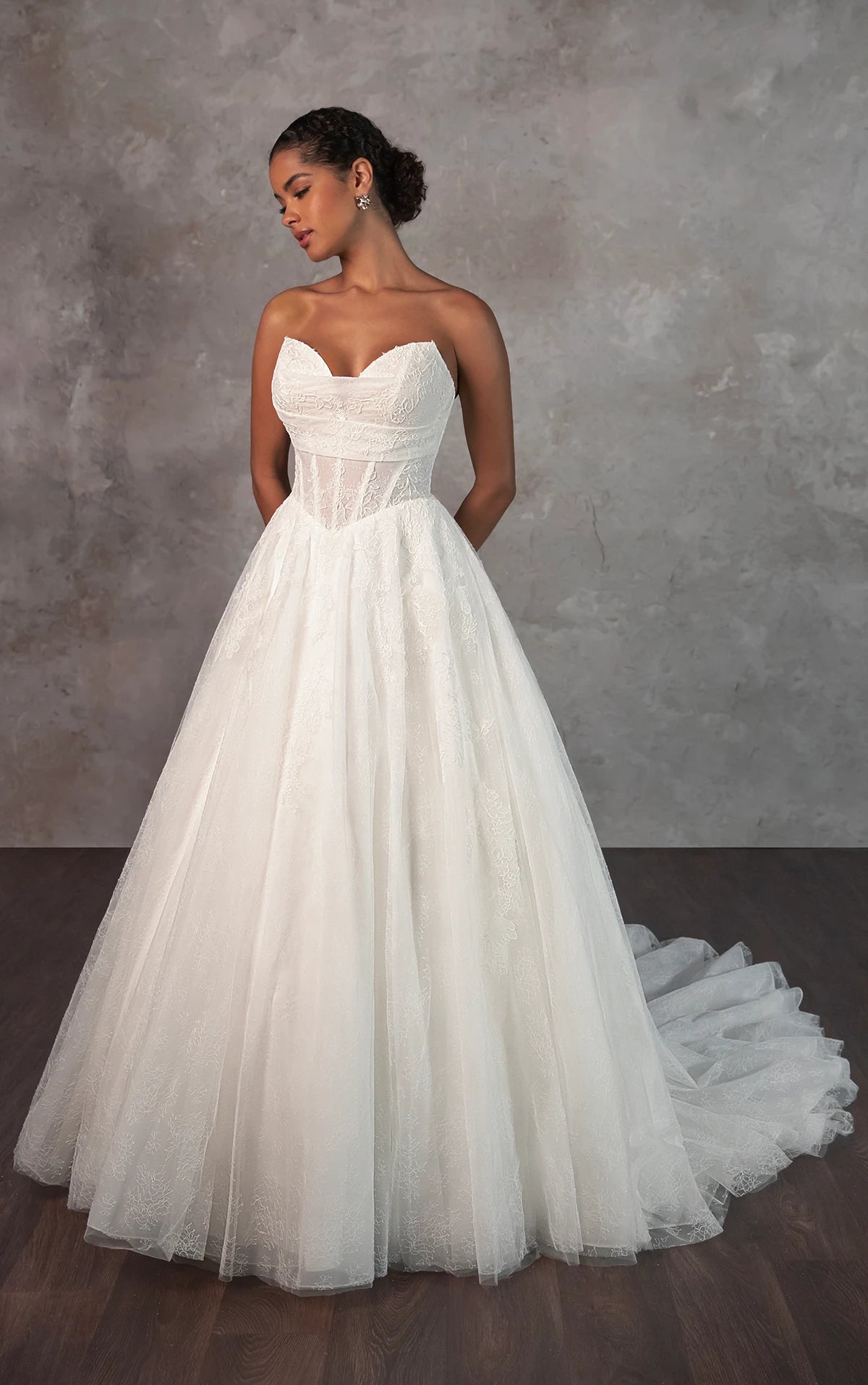 33322 - Timeless Ball Gown Bridal Gown with Classic Lace
