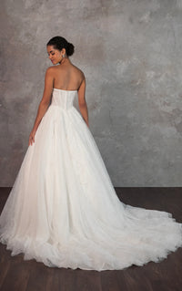 33322 - Timeless Ball Gown Bridal Gown with Classic Lace