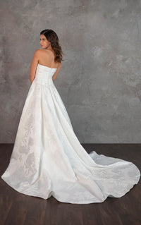 33624 - Elegant A-Line Bridal Gown for Classic Brides