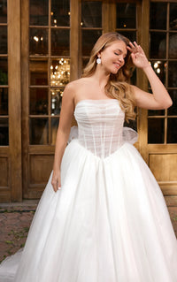 33388 - Romantic Ball Gown Wedding Dress for a Fairytale Look
