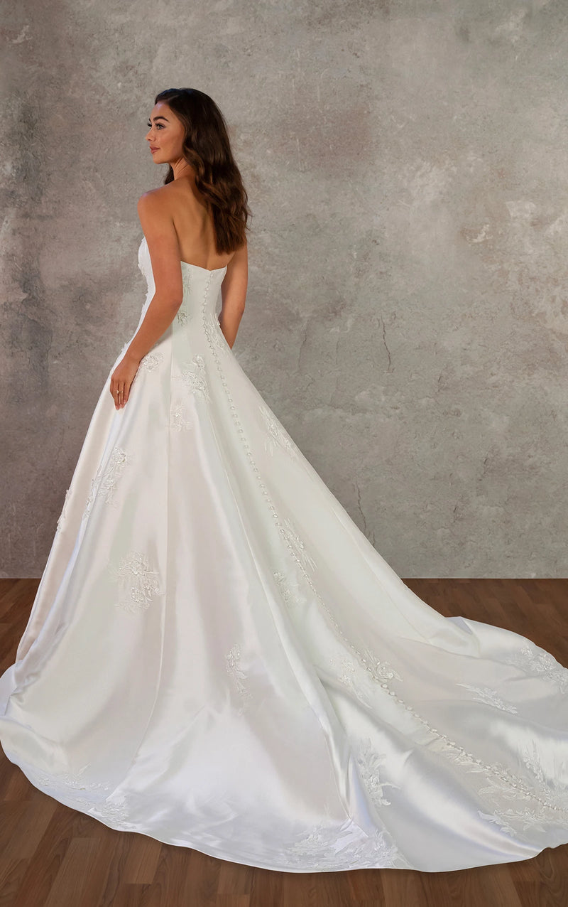 33615 - Classic Ball Gown Bridal Gown with Voluminous Skirt