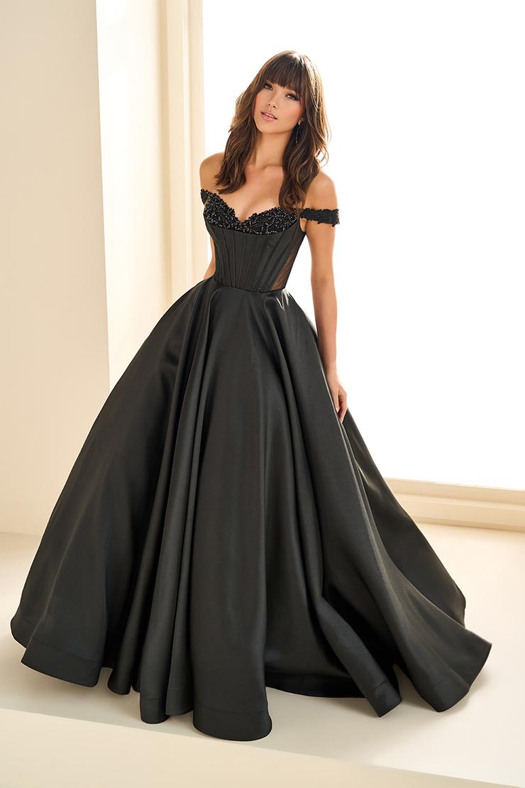Ellie Wilde EW36100 Off-Shoulder Ballgown Wedding Dress