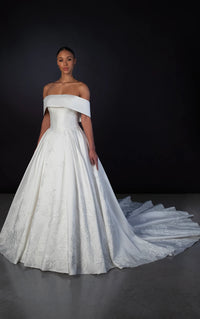 33399 - Romantic Ball Gown Wedding Dress for a Fairytale Look