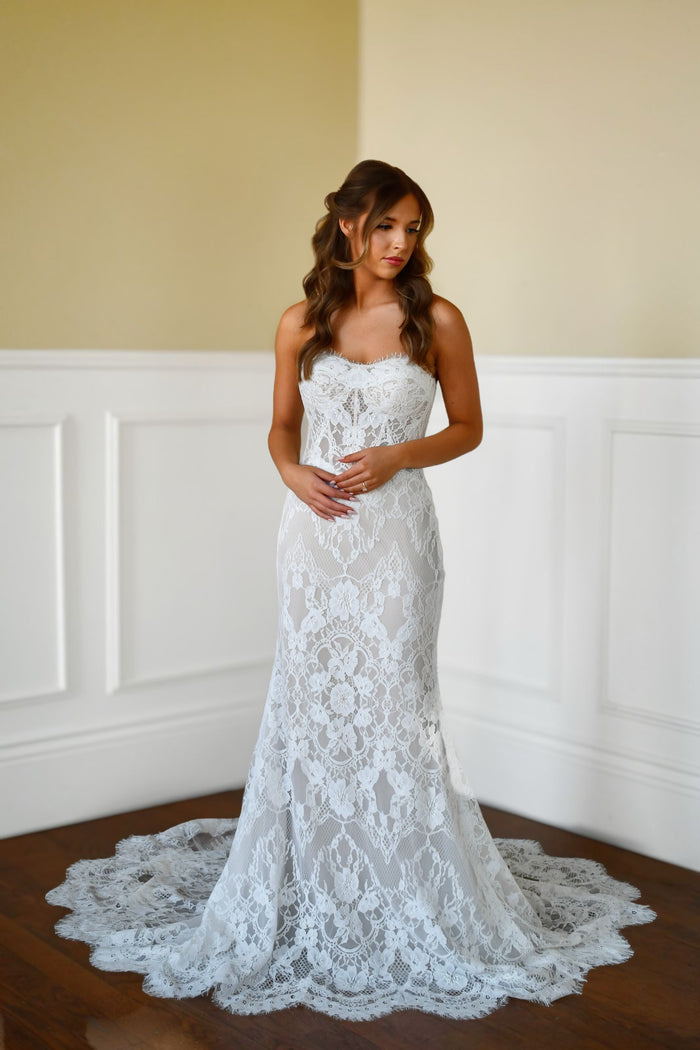 32933 - Fit and Flare Wedding Dress with Figure-Flattering Shape