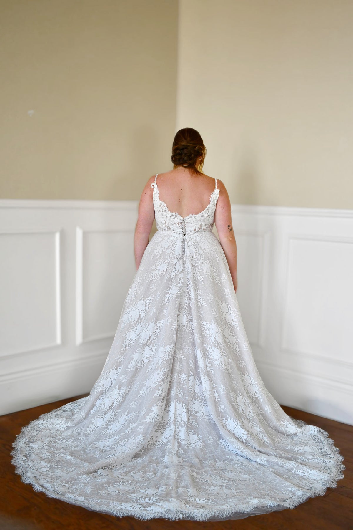 33342 - Elegant A-Line Bridal Gown for Classic Brides