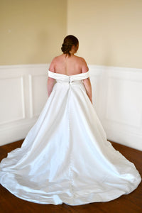 32939 - Chic Designer Wedding Dress with Flattering Fit