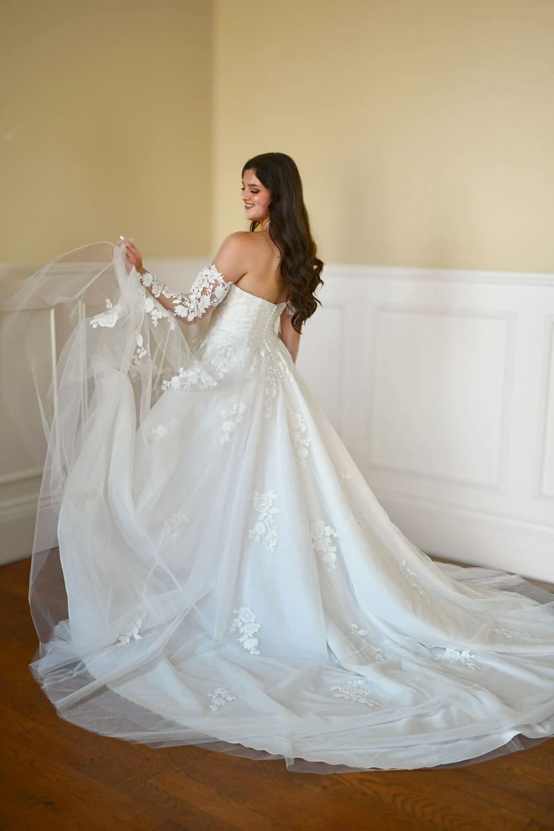 33343 - Full Tulle A-Line Bridal Gown with Romantic Lace