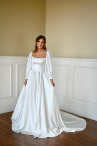 32784 - Elegant A-Line Bridal Gown for Classic Brides