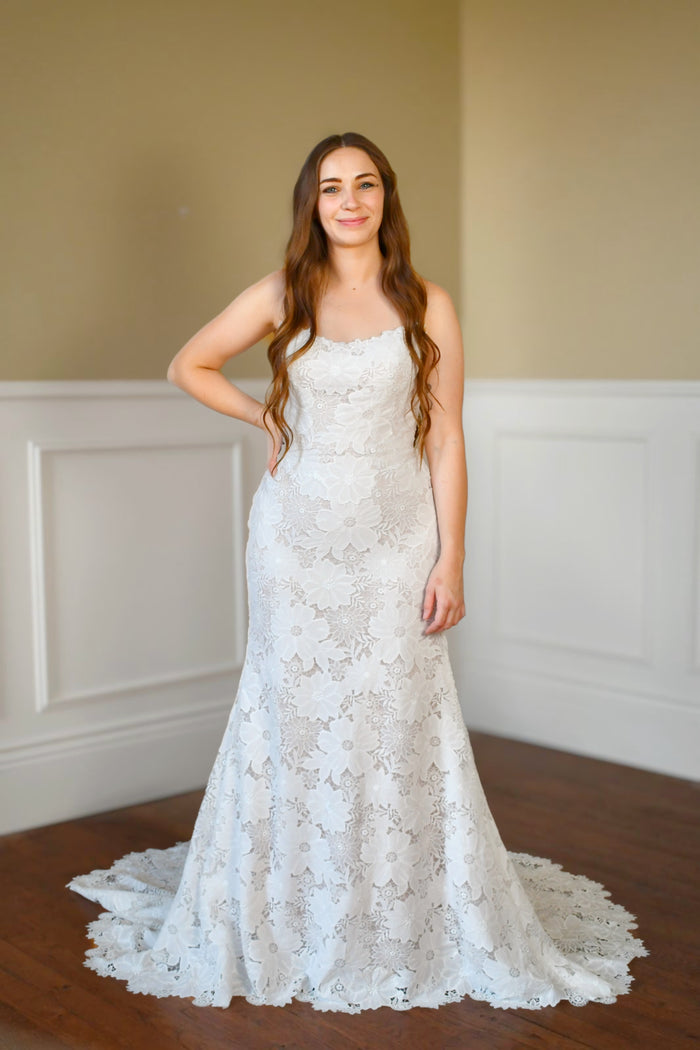 32926-1 - Fit and Flare Wedding Dress with Figure-Flattering Shape