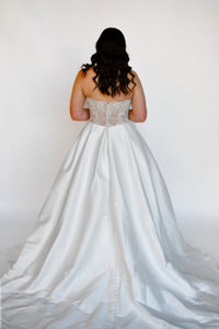 34281 - Beautiful Lace Bodice Ballgown