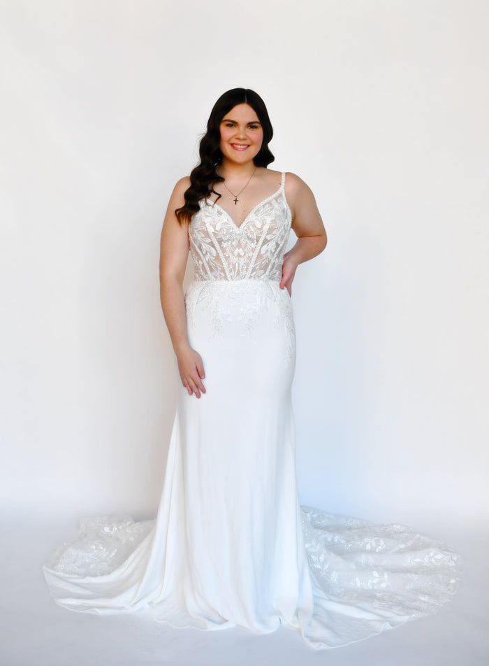 34348 - Beaded Lace Fit and Flare with Detailed Train