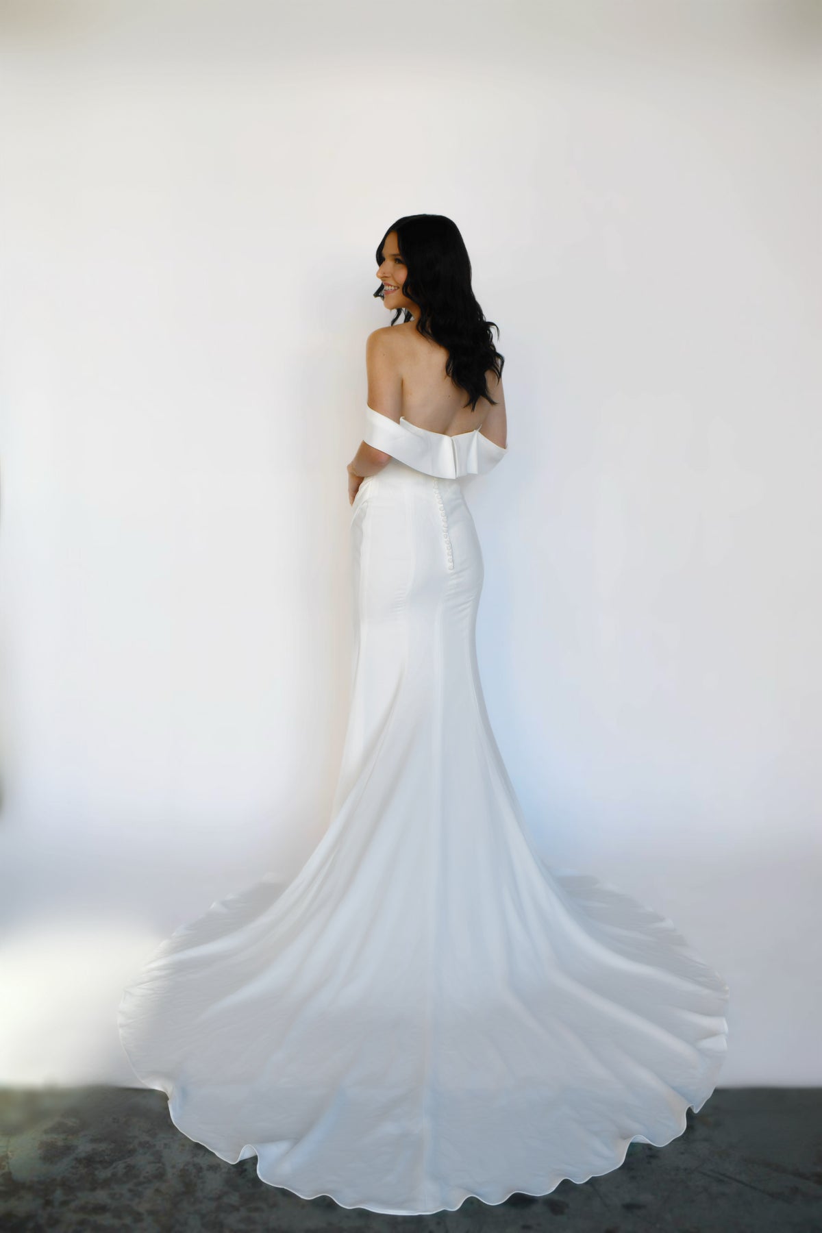 33301 - Timeless Elegance Cuffed Neckline