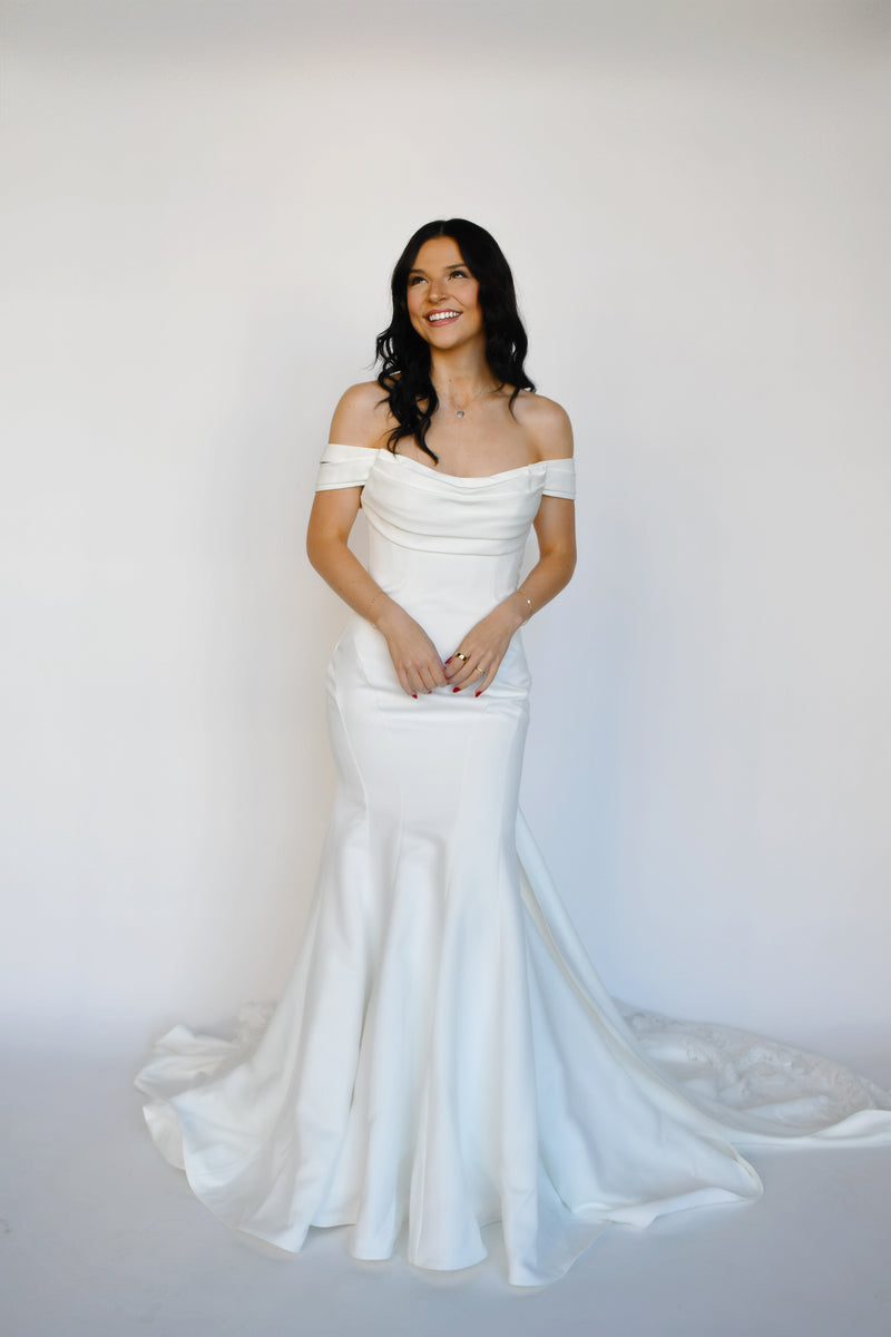 34340 - Pleated Bodice Fit and Flare with Detachable Lace Train