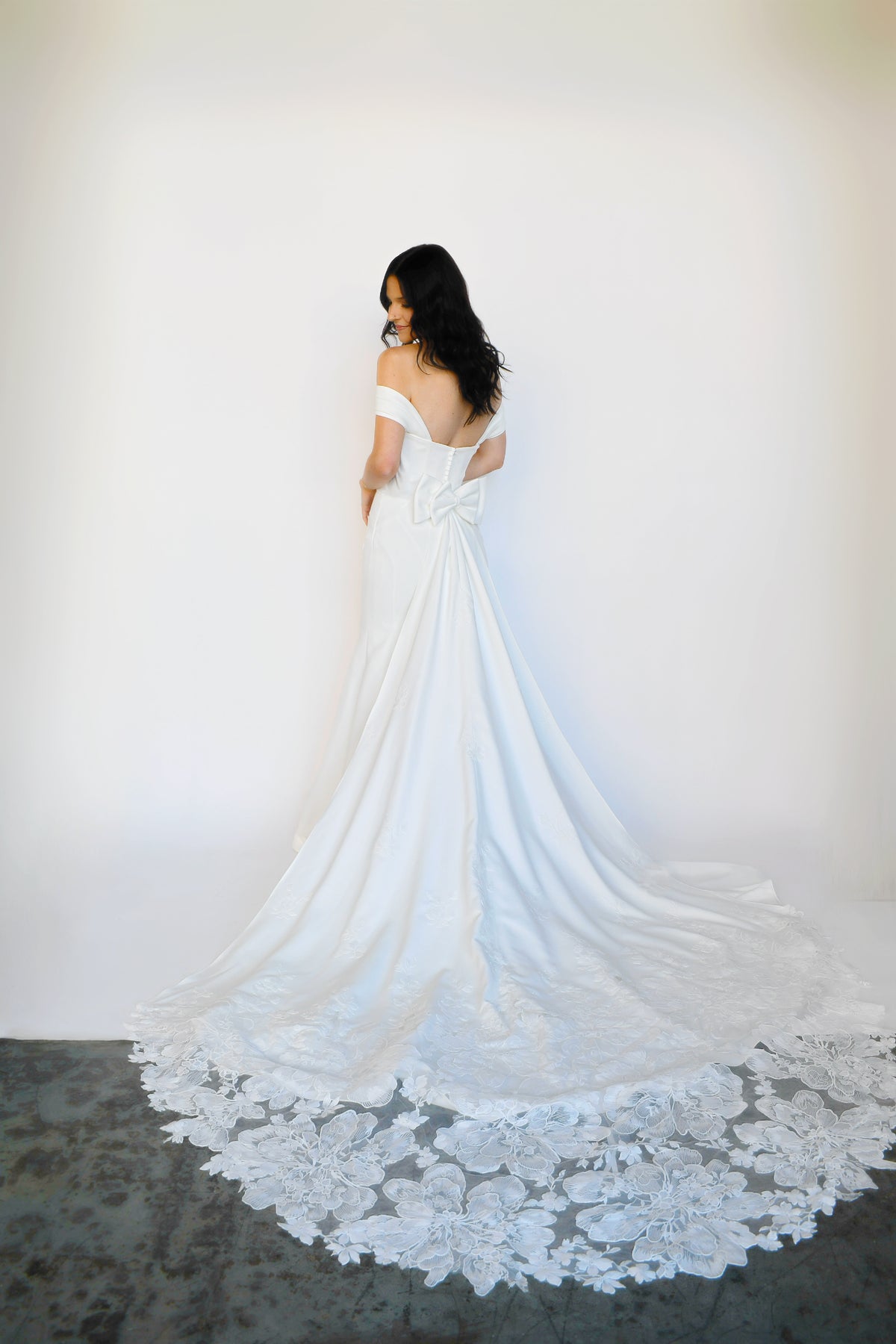 34340 - Pleated Bodice Fit and Flare with Detachable Lace Train