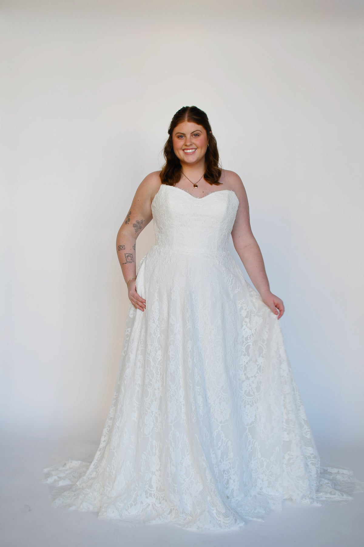 34347 - Chantilly Lace A-Line