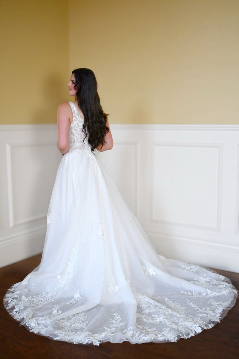 30624 - Modern Ball Gown Wedding Dress with Lace Embellishments