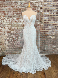 34394-Mermaid With a Deep Plunge and Lace Wedding Dress