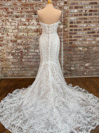 34394-Mermaid With a Deep Plunge and Lace Wedding Dress