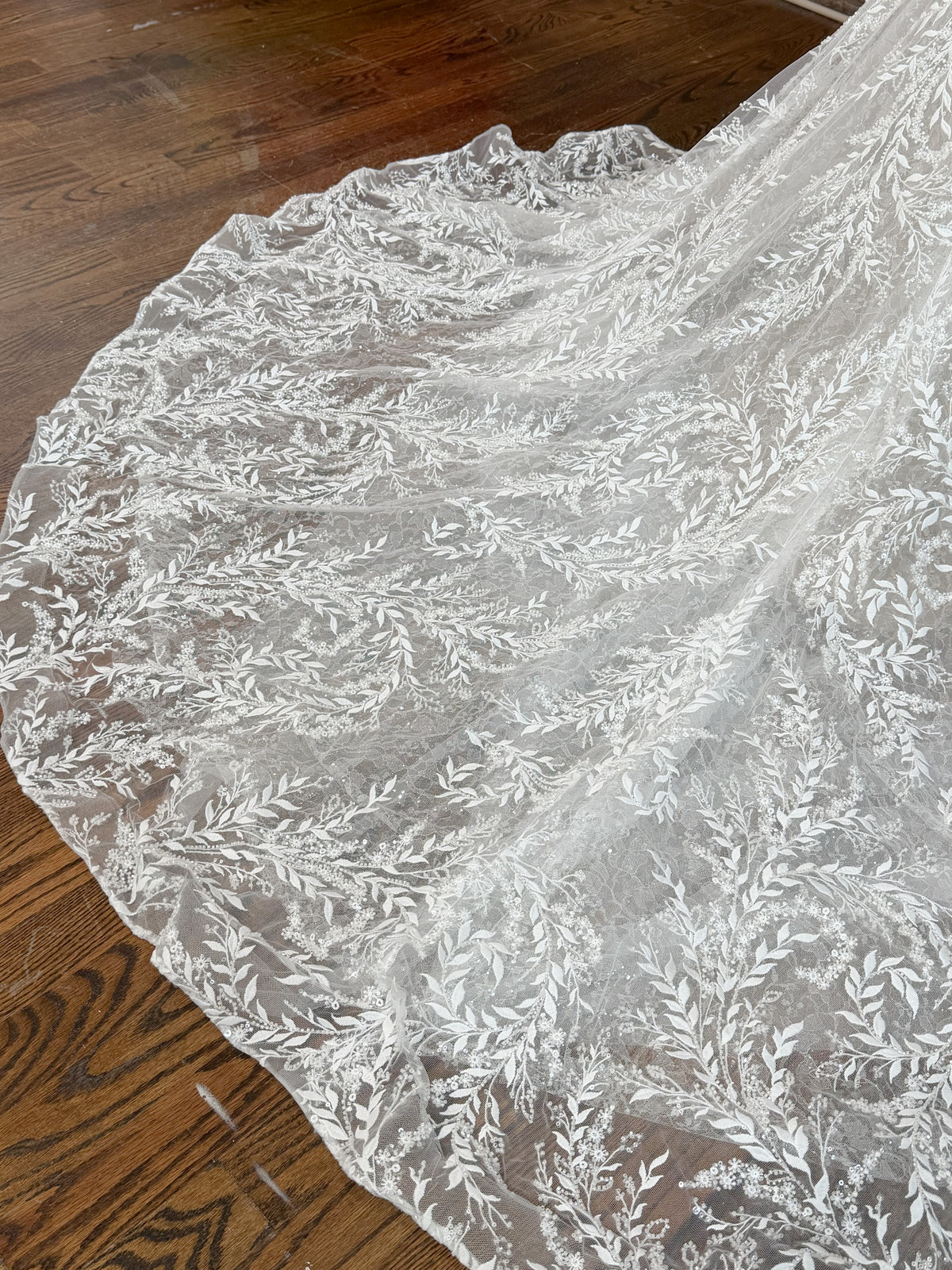 34394-Mermaid With a Deep Plunge and Lace Wedding Dress