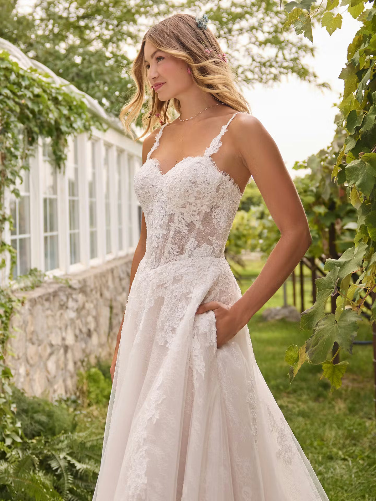 34832-Chantilly A-line Wedding Dress