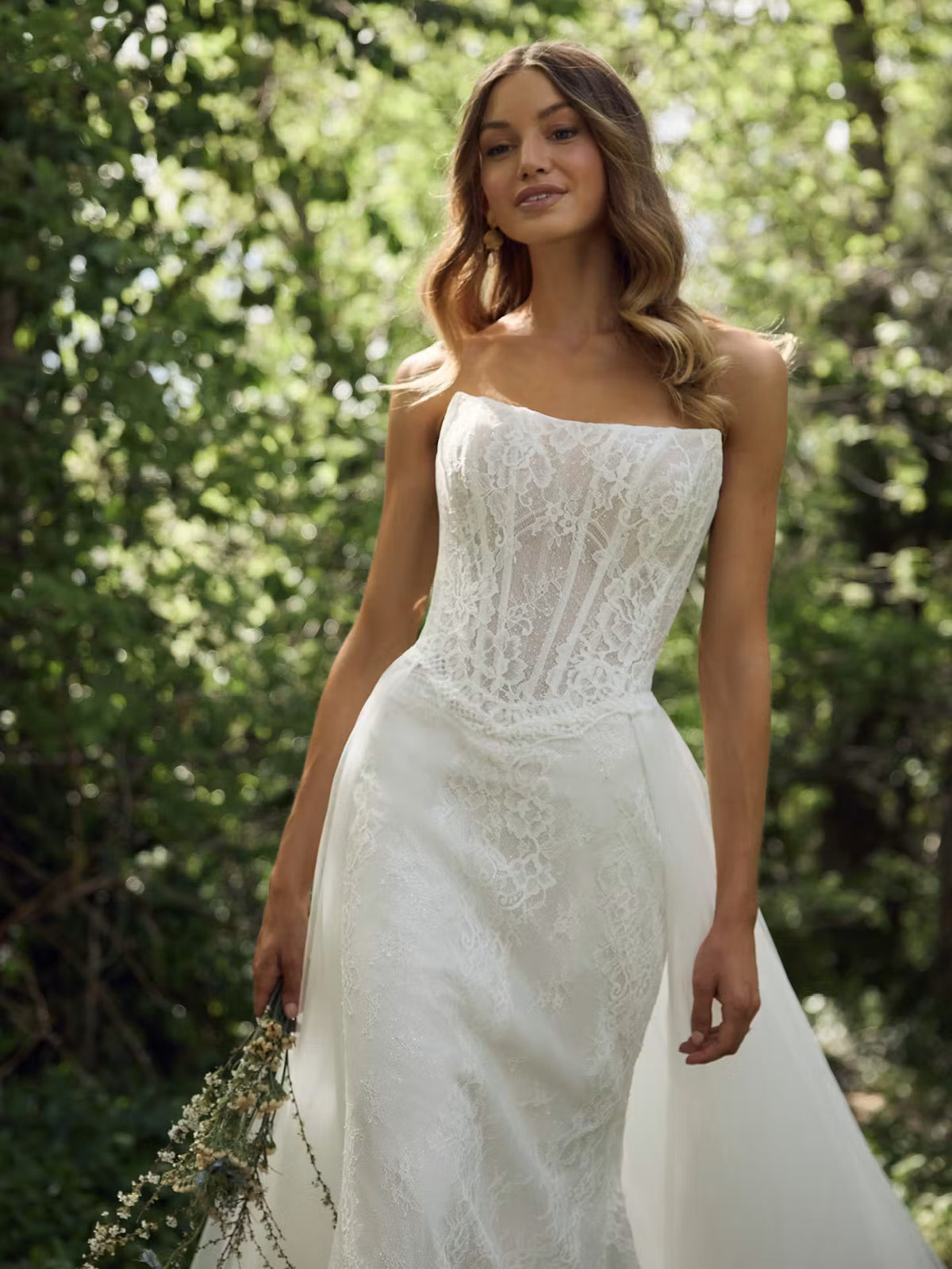 34836-Sultry basque waist glitter tulle lace wedding dress