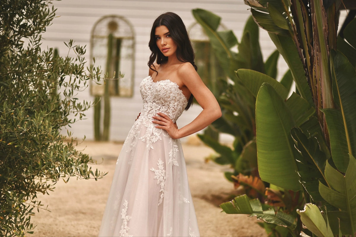 7810-Plus Size Lace and Tulle A-line Wedding Dress
