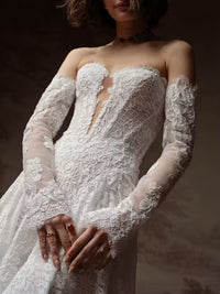 34837-Plunging Sweetheart Neckline A-line Wedding Dress