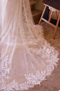 Ladivine Dress V010