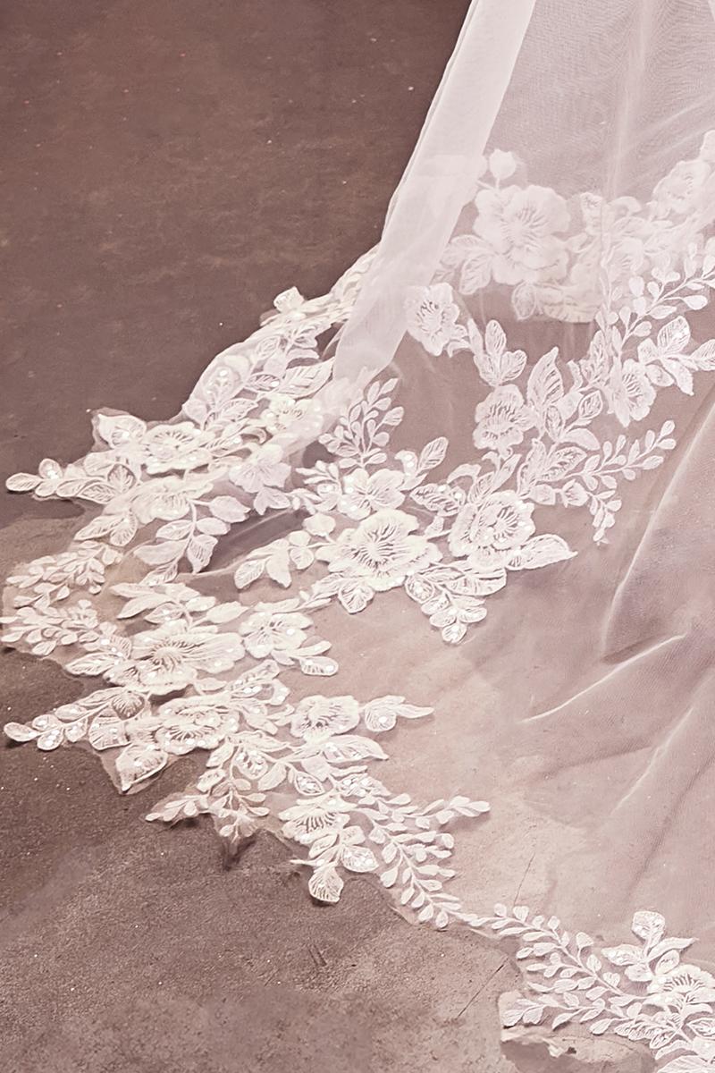 Ladivine Dress V010