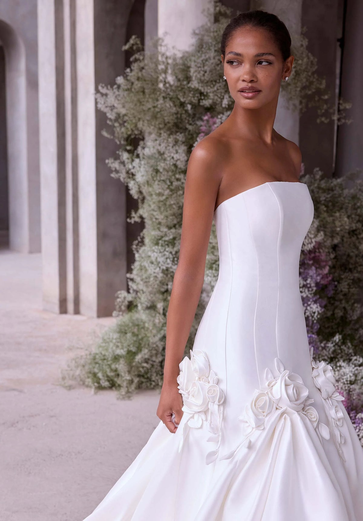 33442 - Sophisticated Sheath Gown with Streamlined Design