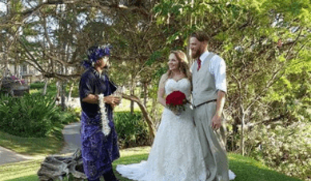 A Norman's bride and groom at their Maui ceremony.